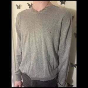 Tommy Hilfiger grey long sleeved sweater